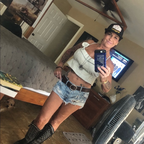 Meet your Posher, Gigi - Picture 2 of 2